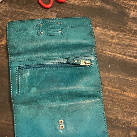 Fossil Teal Leather Wallet - Picture 3 of 3